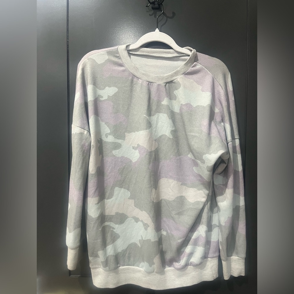 Camo crew neck